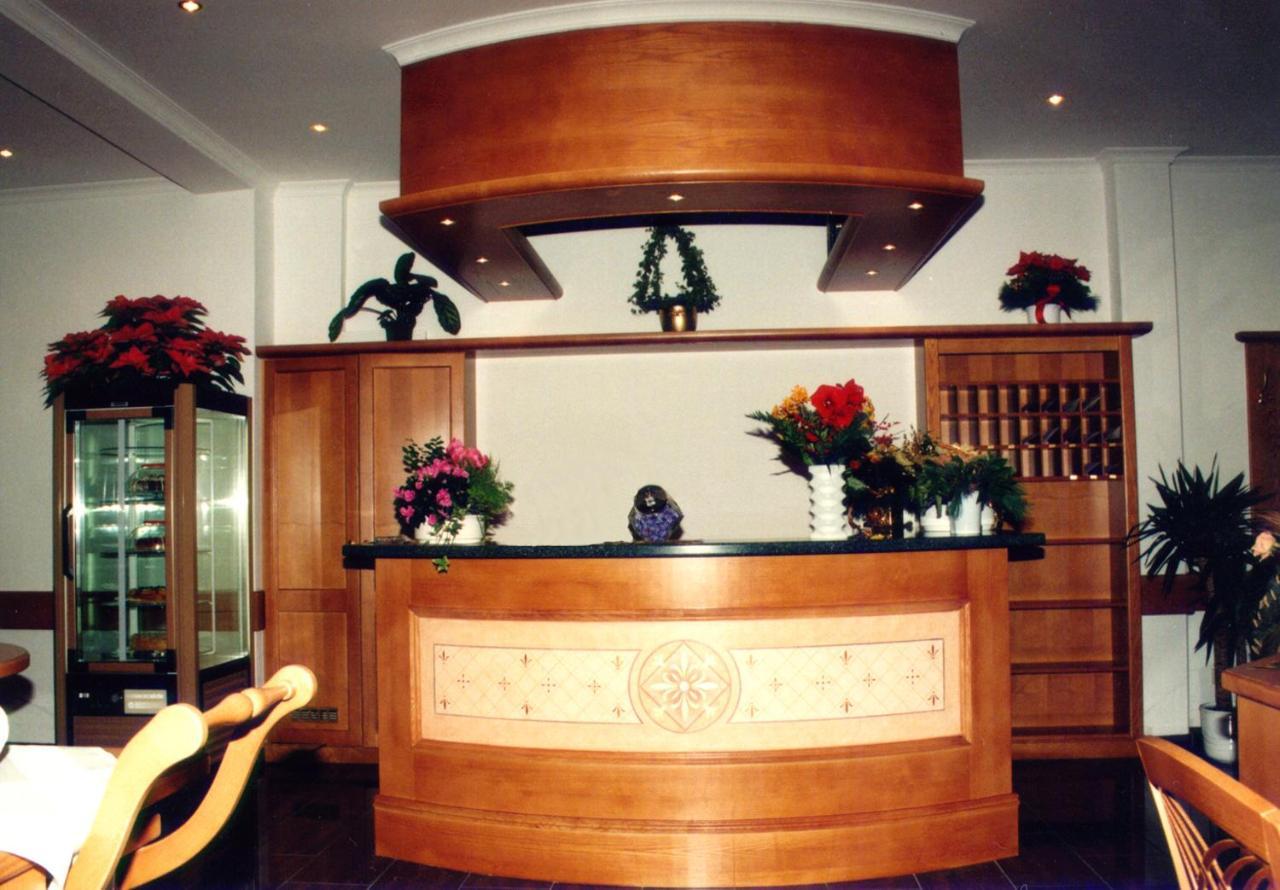 Hotel Central Bergheim  Ngoại thất bức ảnh