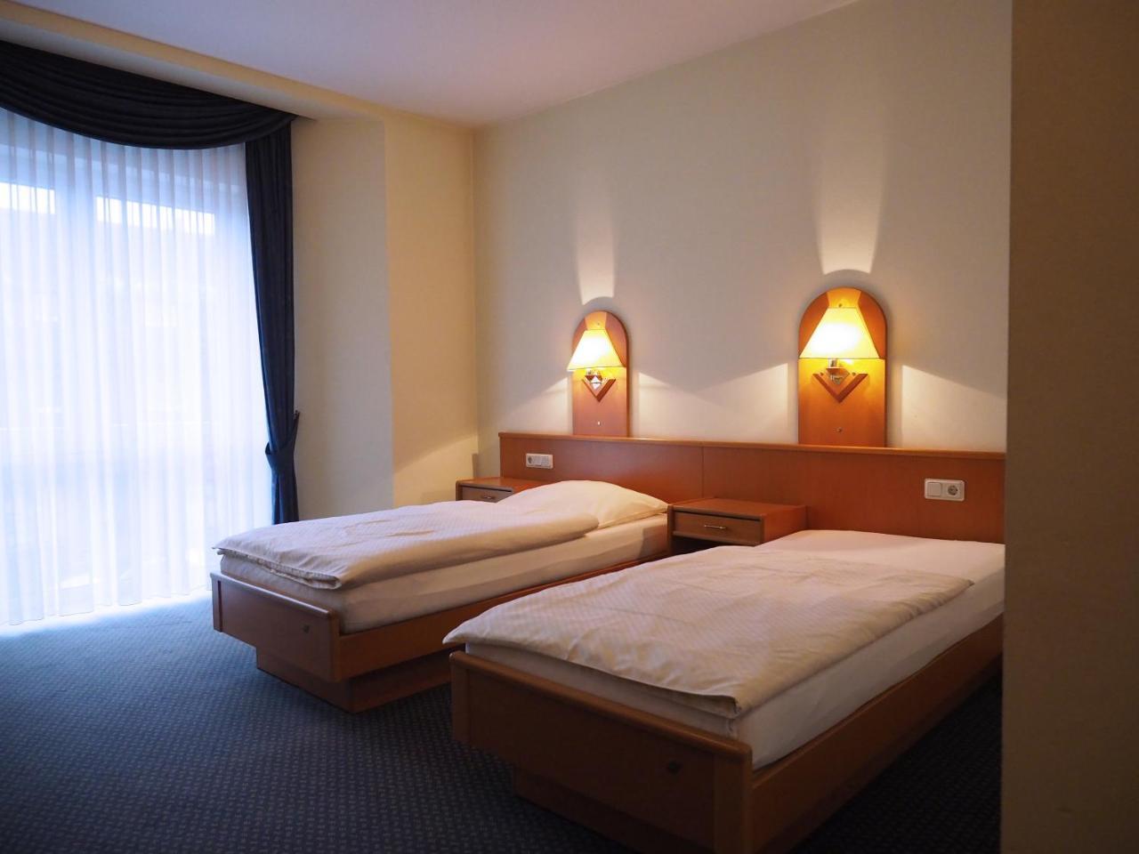 Hotel Central Bergheim  Ngoại thất bức ảnh